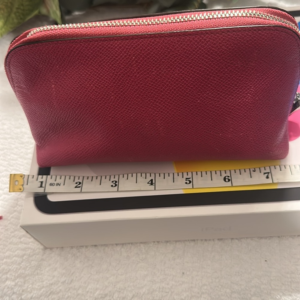 Coach Pink Women's make up bag - Picture 5 of 12